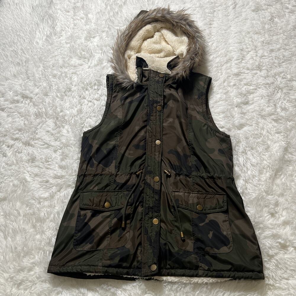 Women’s Daytrip Vest Size Large